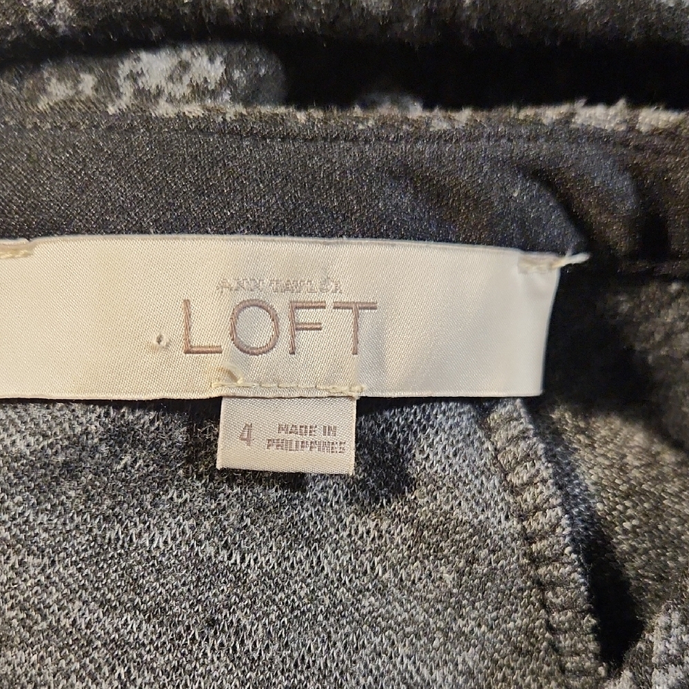 LOFT Black Heathered Short Sleeve Fit & Flare Dress Size 4 Business Casual - Picture 3 of 7